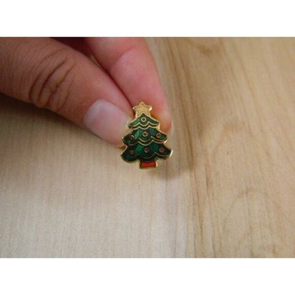 Vintage Reindeer Bird and Christmas Tree Lapel Pins, Vintage Christmas Pins - Picture 3 of 7